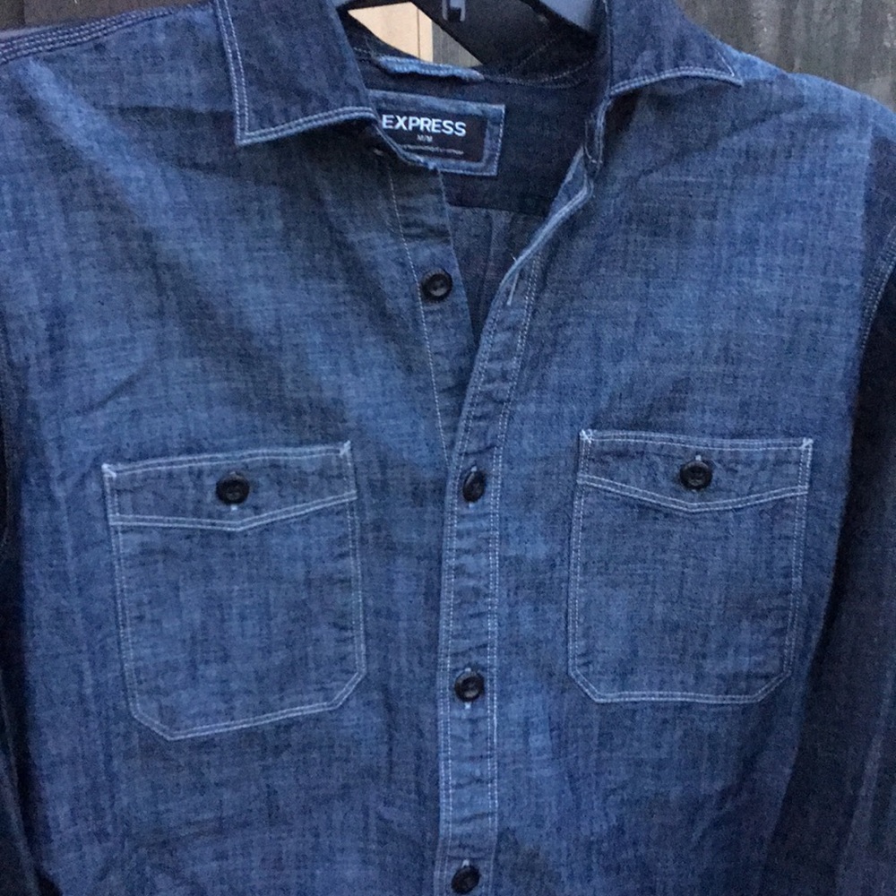 Men's Express lightweight long sleeve denim shirt